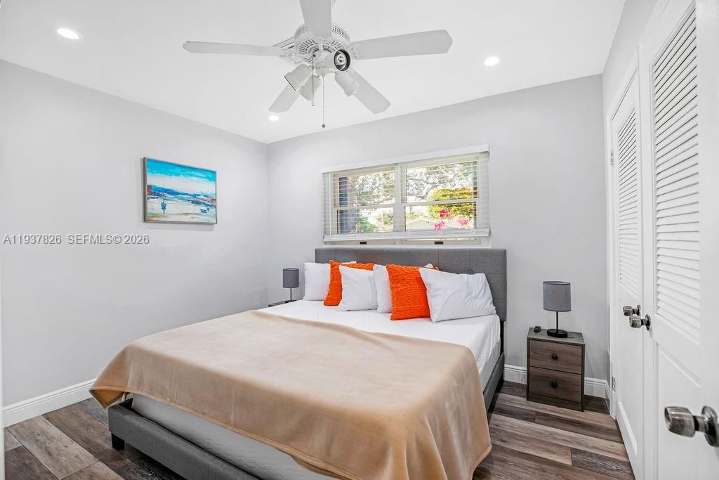 For Sale: $999,999 (4 beds, 3 baths, 2296 Square Feet)