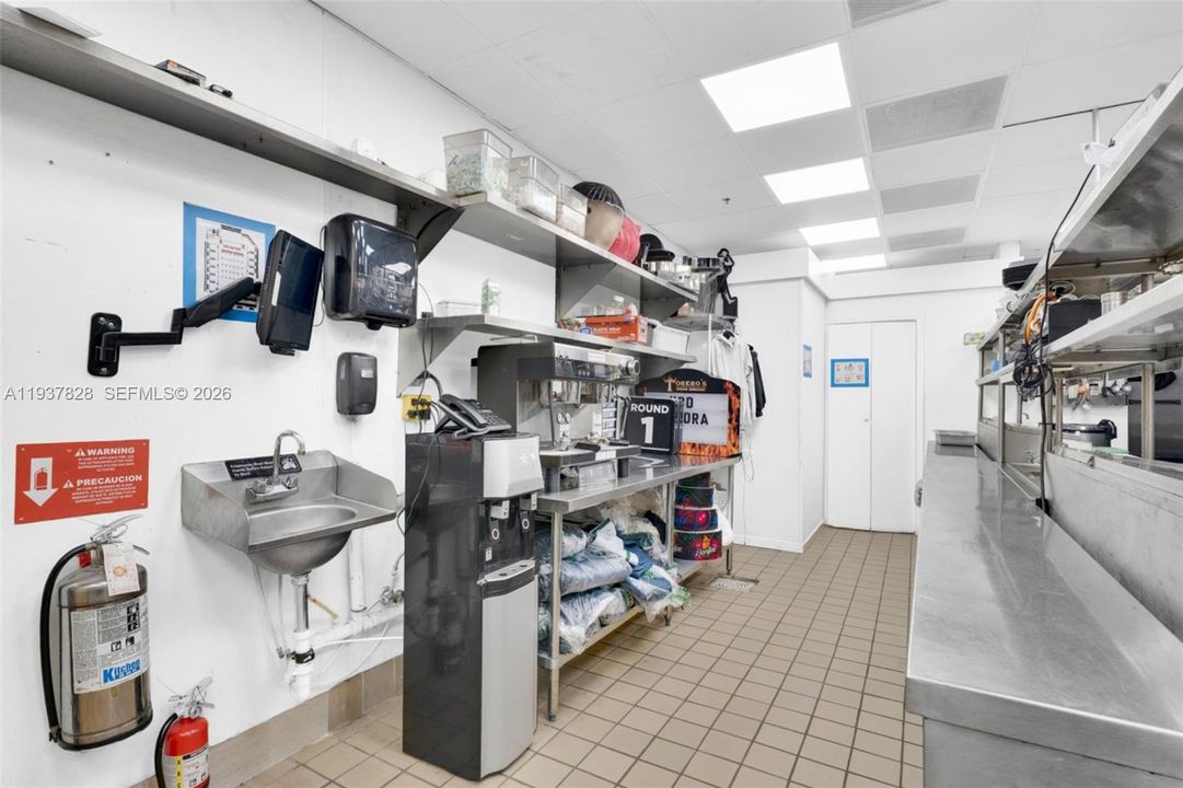 待售: $1,200,000 (0 贝兹, 0 浴室, 0 平方英尺)