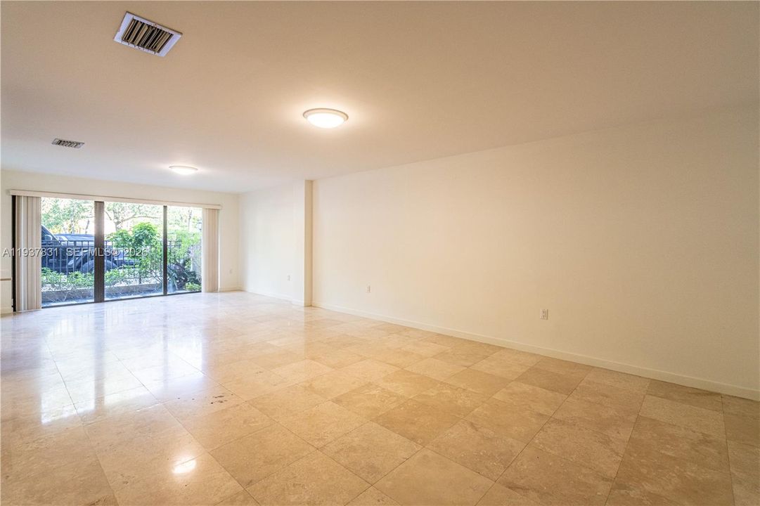 For Rent: $3,975 (2 beds, 2 baths, 1614 Square Feet)