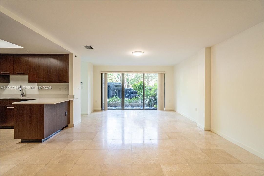 For Rent: $3,975 (2 beds, 2 baths, 1614 Square Feet)