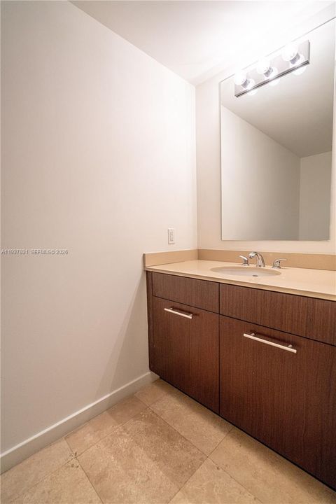 For Rent: $3,975 (2 beds, 2 baths, 1614 Square Feet)