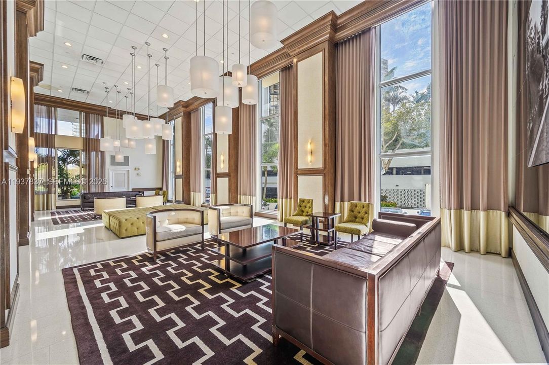 En Venta: $538,000 (1 camas, 1 baños, 950 Pies cuadrados)