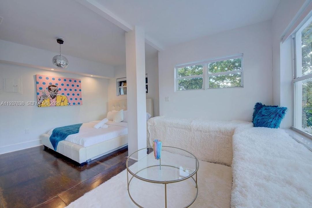 En Renta: $2,250 (2 camas, 1 baños, 770 Pies cuadrados)