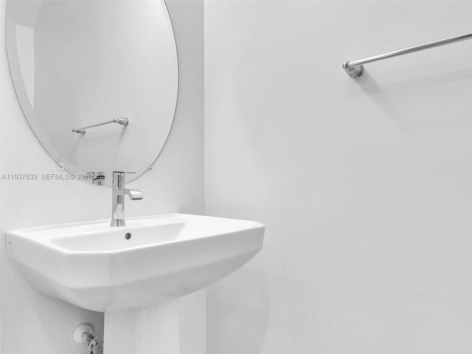 En Venta: $409,500 (3 camas, 2 baños, 1766 Pies cuadrados)