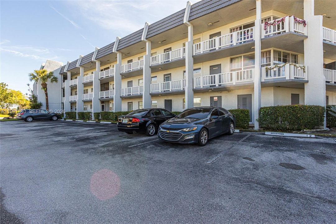 На продажу: $119,500 (2 спален, 1 ванн, 790 Квадратных фут)