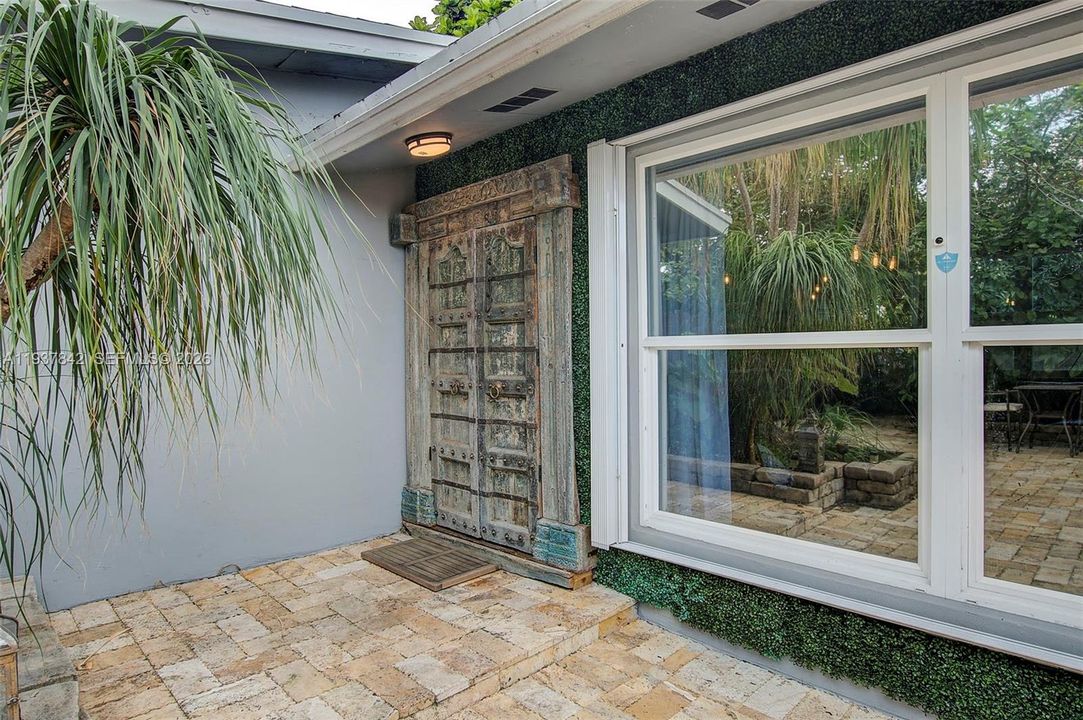 В аренду: $3,300 (3 спален, 2 ванн, 1116 Квадратных фут)