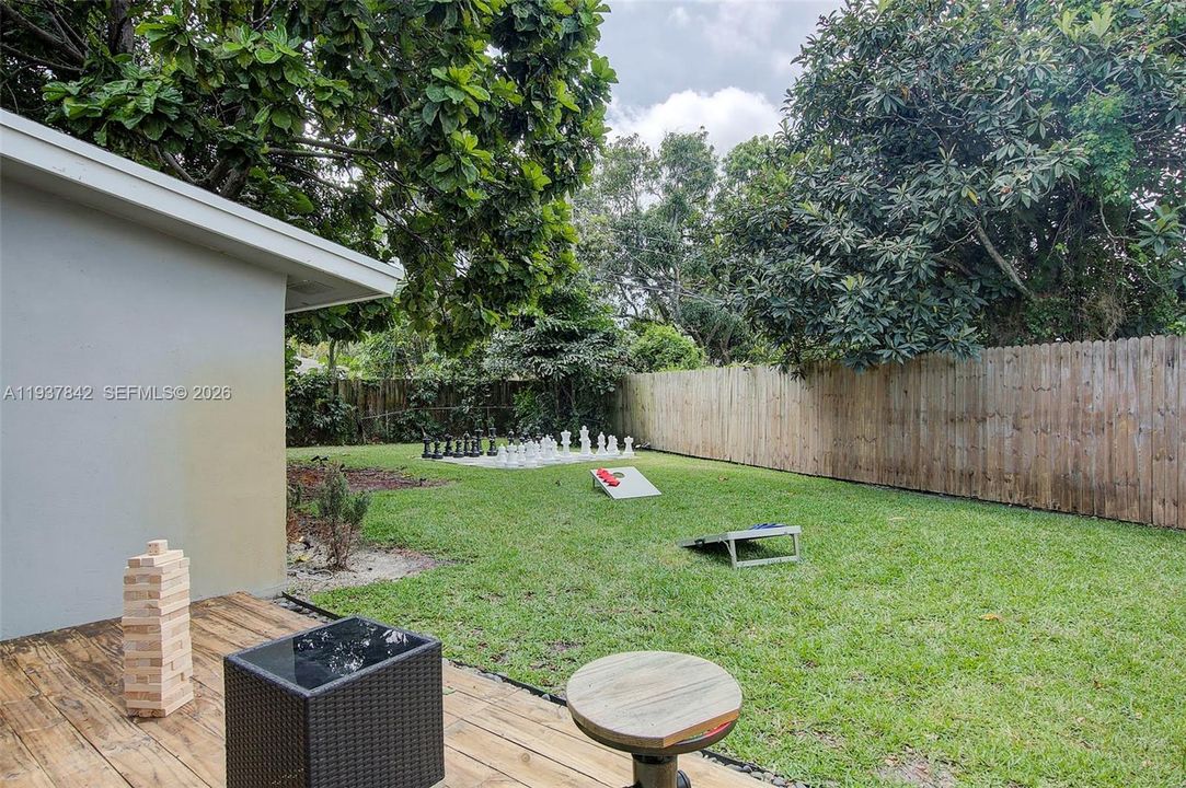 В аренду: $3,300 (3 спален, 2 ванн, 1116 Квадратных фут)