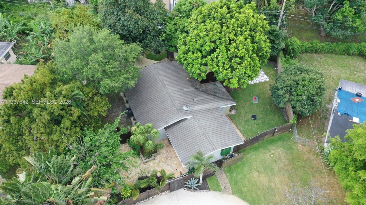 В аренду: $3,300 (3 спален, 2 ванн, 1116 Квадратных фут)