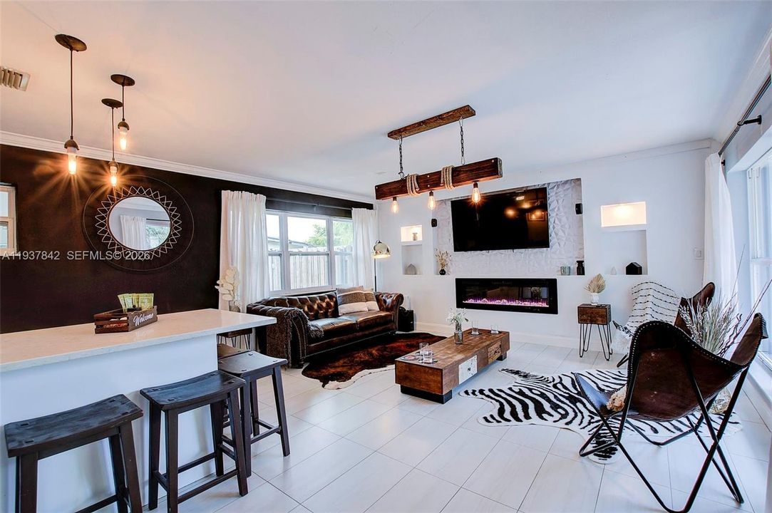 В аренду: $3,300 (3 спален, 2 ванн, 1116 Квадратных фут)