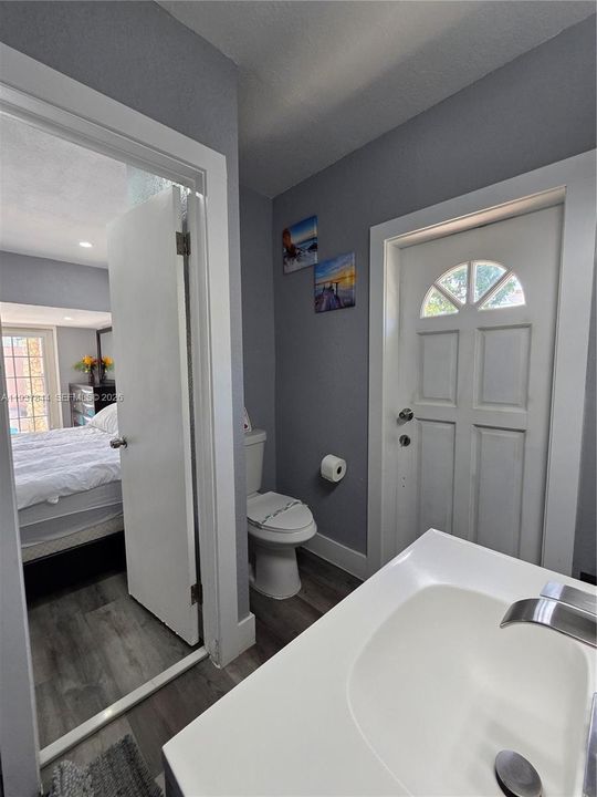 待售: $650,000 (4 贝兹, 2 浴室, 1856 平方英尺)