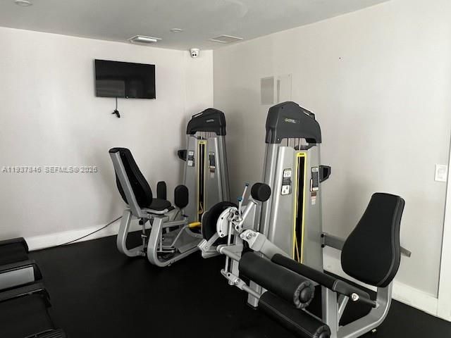 待售: $329,000 (4 贝兹, 2 浴室, 1459 平方英尺)