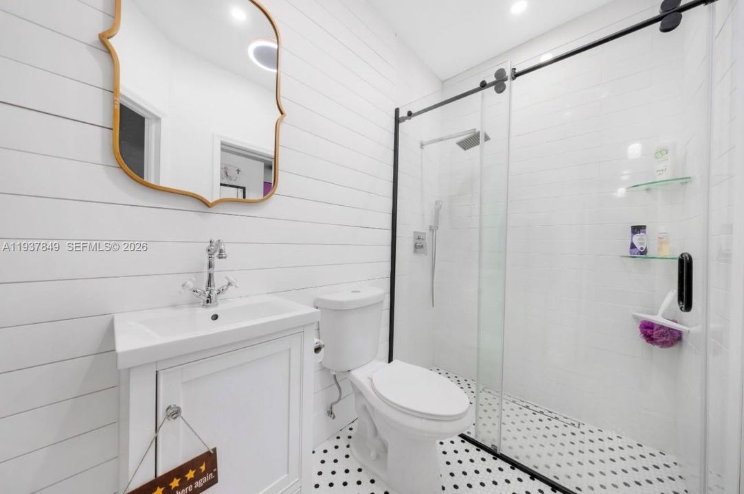 待售: $1,175,000 (4 贝兹, 3 浴室, 2410 平方英尺)