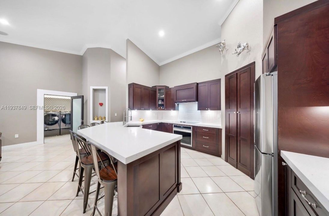 待售: $1,175,000 (4 贝兹, 3 浴室, 2410 平方英尺)