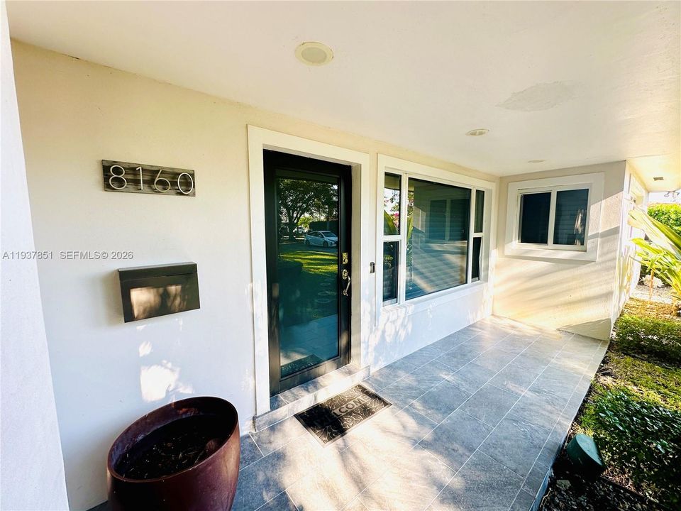 出租: $5,150 (3 贝兹, 2 浴室, 1469 平方英尺)