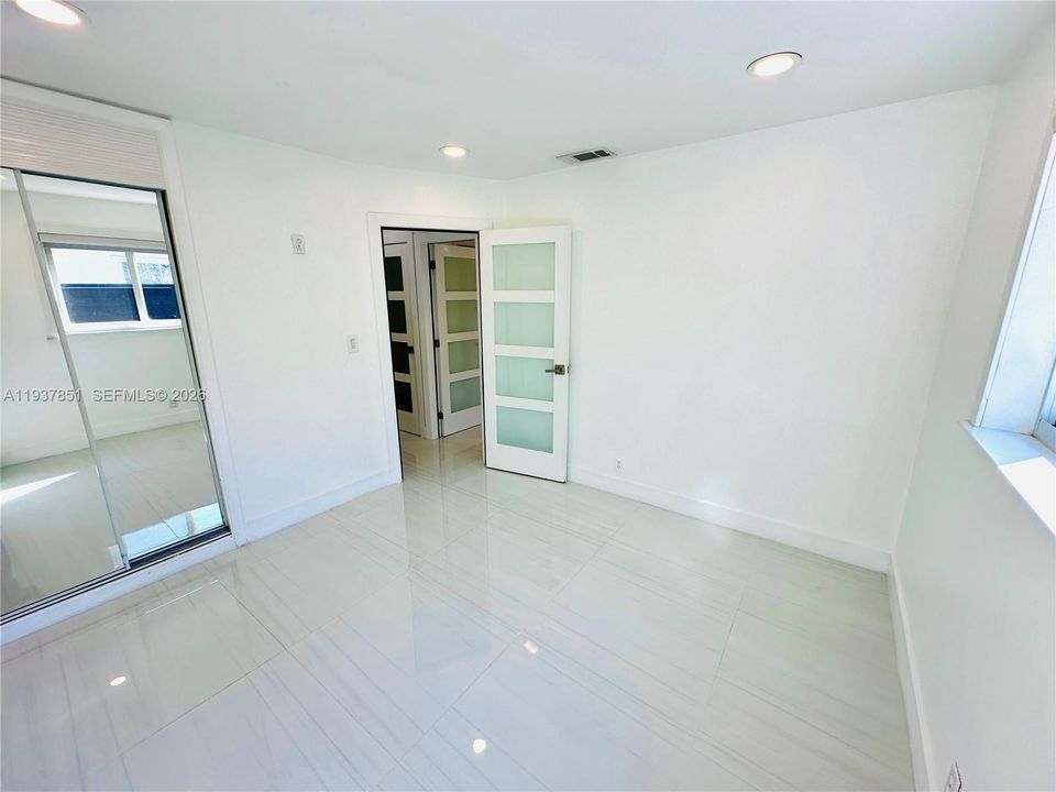 出租: $5,150 (3 贝兹, 2 浴室, 1469 平方英尺)