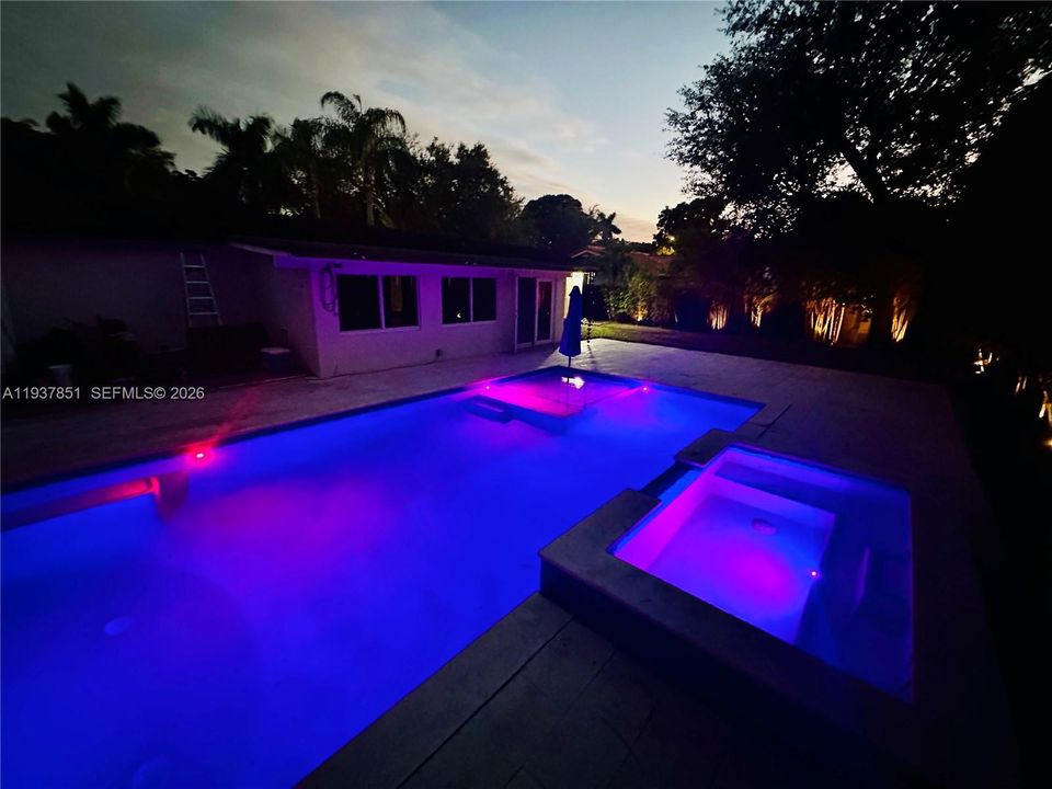 出租: $5,150 (3 贝兹, 2 浴室, 1469 平方英尺)