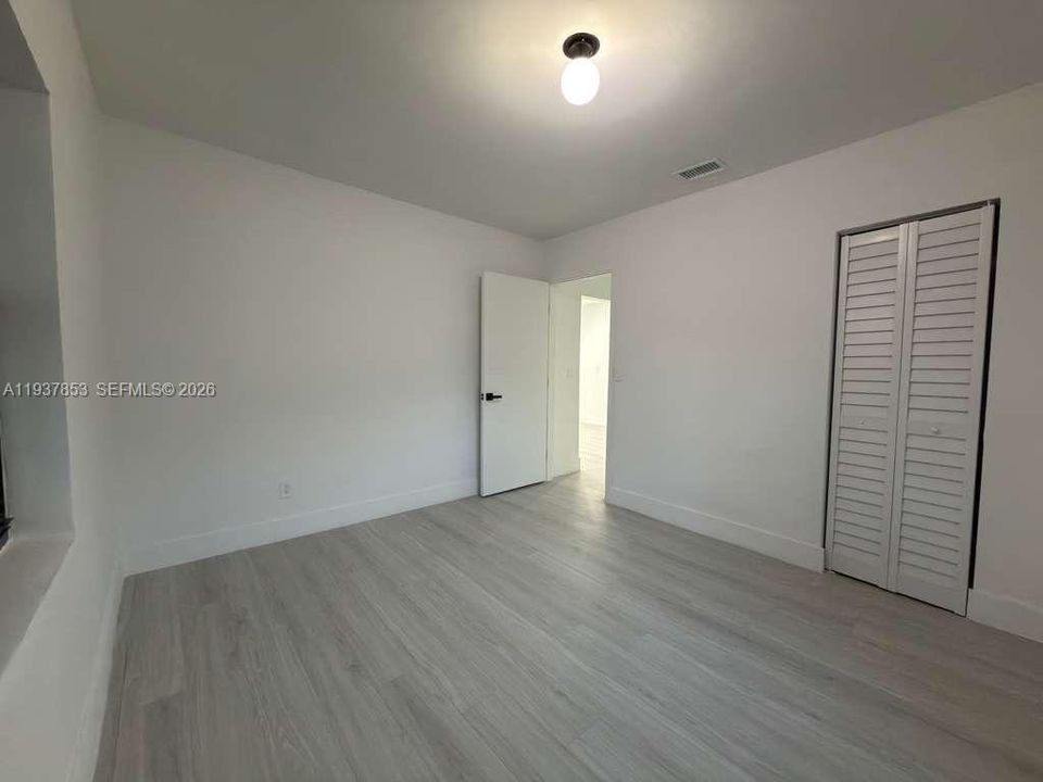 待售: $555,000 (3 贝兹, 2 浴室, 1123 平方英尺)