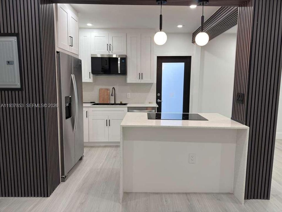 待售: $555,000 (3 贝兹, 2 浴室, 1123 平方英尺)