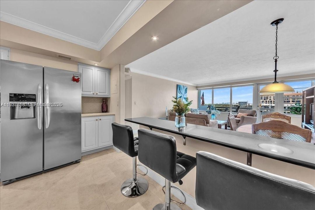 For Sale: $629,900 (2 beds, 2 baths, 1120 Square Feet)