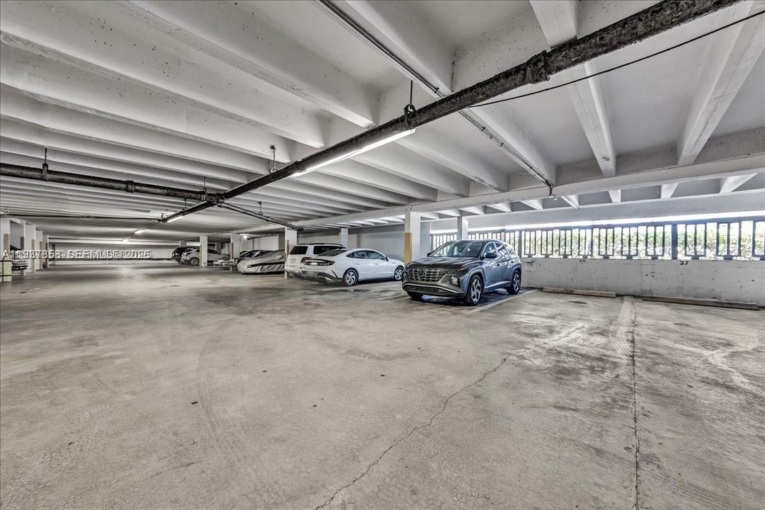 For Sale: $629,900 (2 beds, 2 baths, 1120 Square Feet)