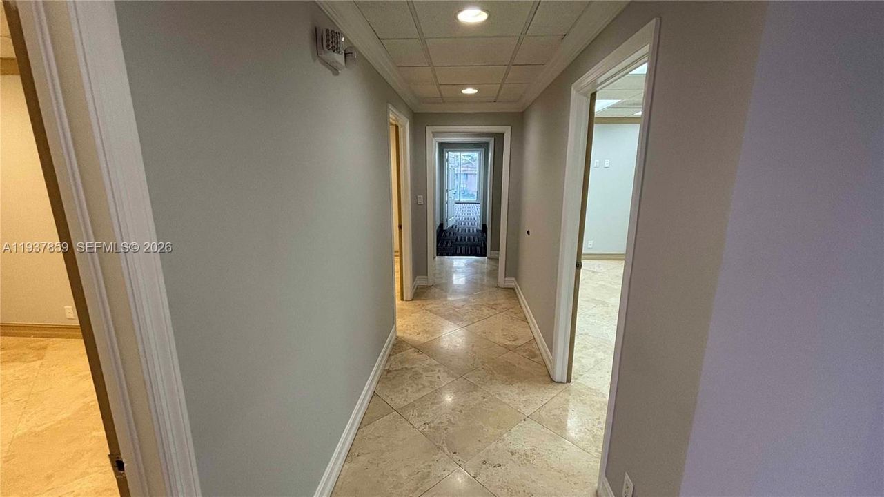 出租: $4,015 (0 贝兹, 0 浴室, 0 平方英尺)