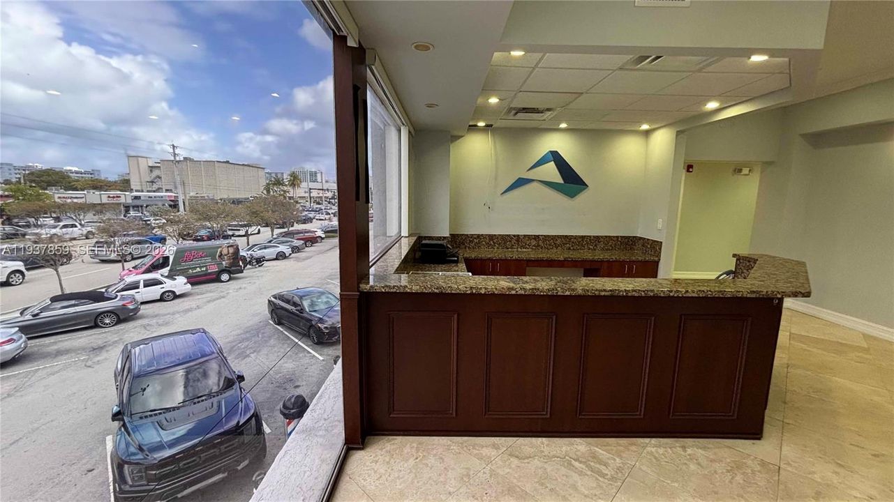 出租: $4,015 (0 贝兹, 0 浴室, 0 平方英尺)