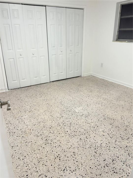 For Rent: $2,300 (2 beds, 1 baths, 2206 Square Feet)