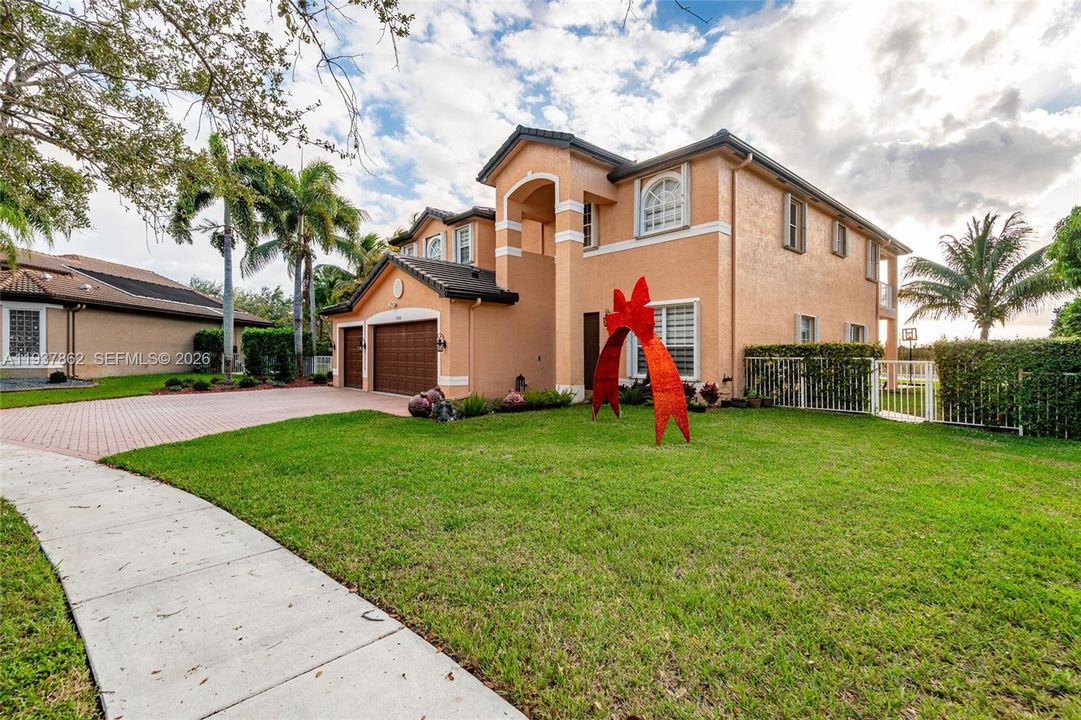 En Venta: $1,500,000 (6 camas, 4 baños, 3574 Pies cuadrados)