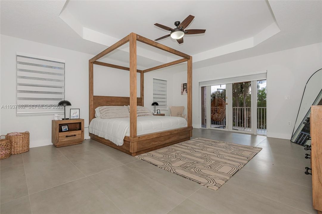 En Venta: $1,500,000 (6 camas, 4 baños, 3574 Pies cuadrados)