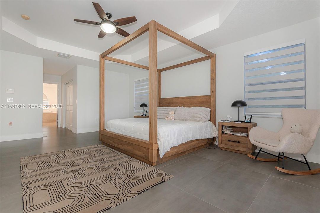 En Venta: $1,500,000 (6 camas, 4 baños, 3574 Pies cuadrados)