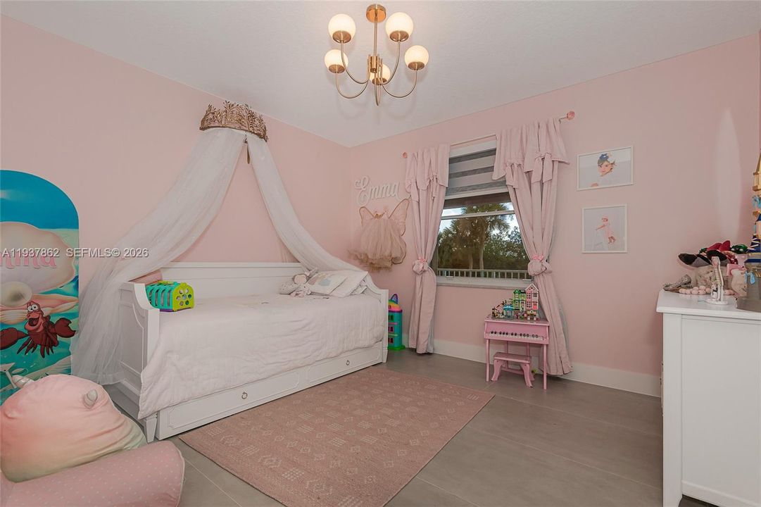 En Venta: $1,500,000 (6 camas, 4 baños, 3574 Pies cuadrados)