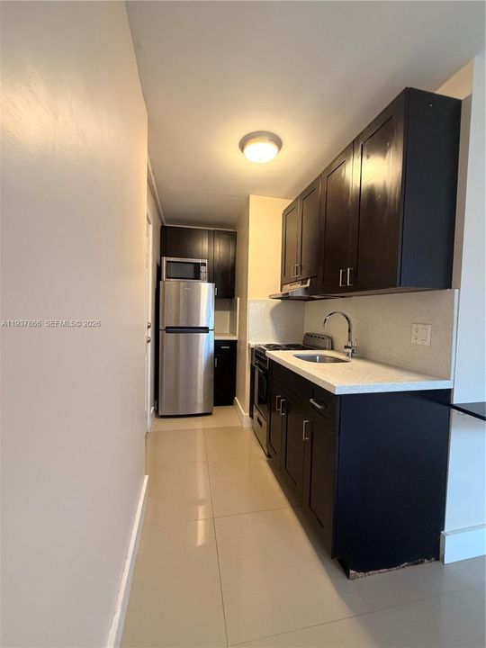 В аренду: $1,450 (1 спален, 1 ванн, 2755 Квадратных фут)