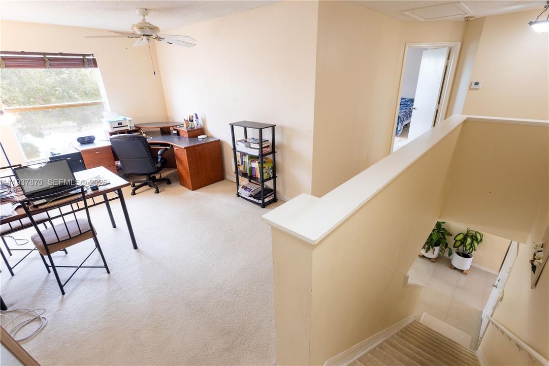 待售: $470,000 (3 贝兹, 2 浴室, 2471 平方英尺)