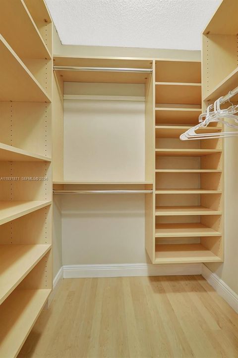 En Venta: $2,500,000 (2 camas, 3 baños, 1942 Pies cuadrados)