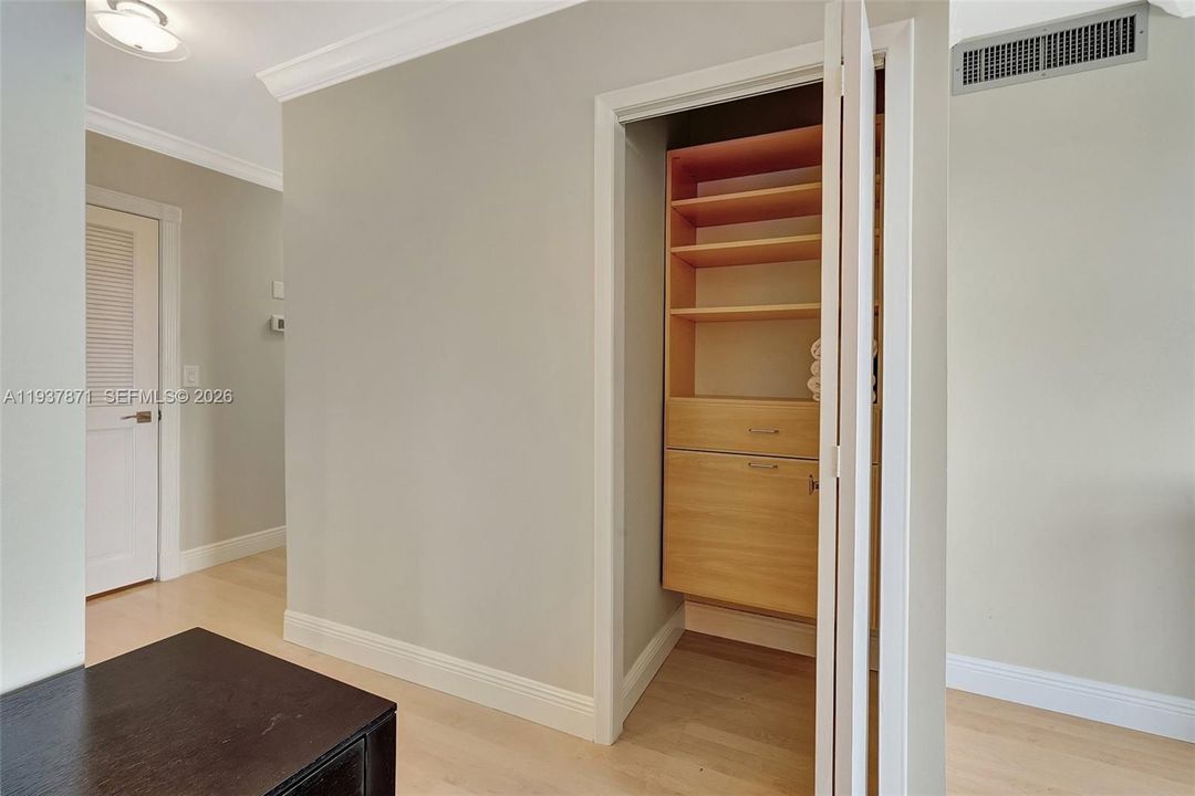 En Venta: $2,500,000 (2 camas, 3 baños, 1942 Pies cuadrados)