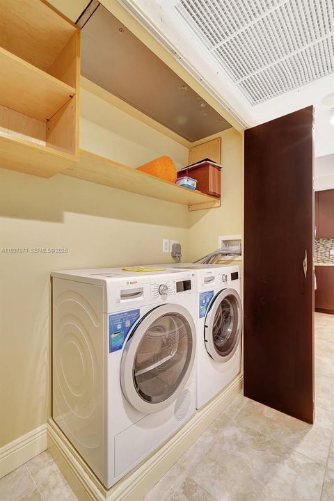 En Venta: $2,500,000 (2 camas, 3 baños, 1942 Pies cuadrados)