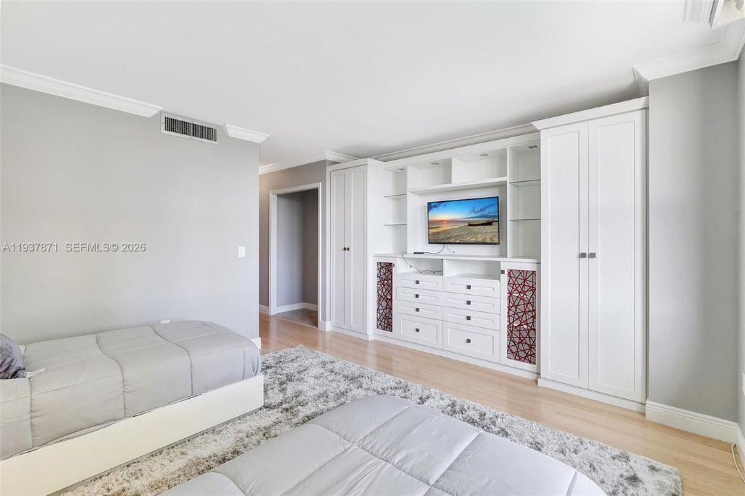 En Venta: $2,500,000 (2 camas, 3 baños, 1942 Pies cuadrados)