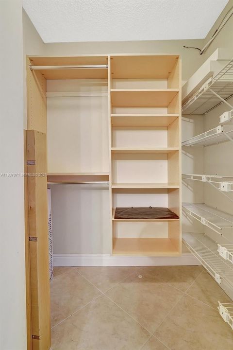 En Venta: $2,500,000 (2 camas, 3 baños, 1942 Pies cuadrados)