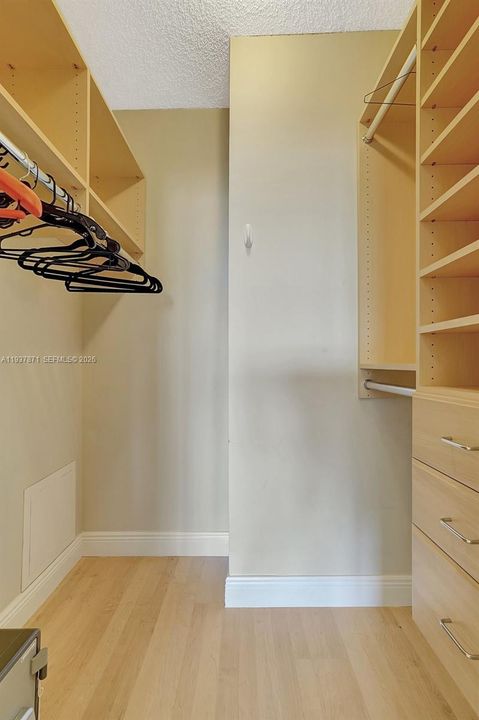 En Venta: $2,500,000 (2 camas, 3 baños, 1942 Pies cuadrados)