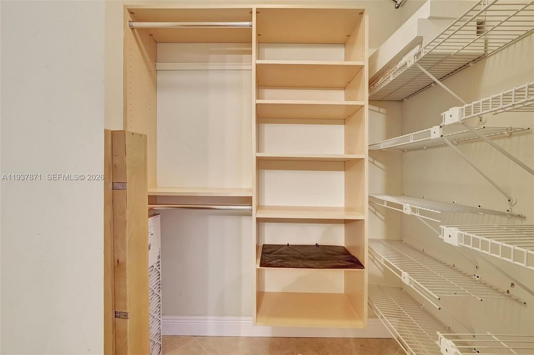 En Venta: $2,500,000 (2 camas, 3 baños, 1942 Pies cuadrados)