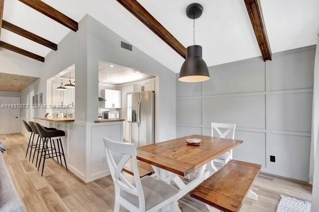 出租: $5,000 (3 贝兹, 2 浴室, 1320 平方英尺)