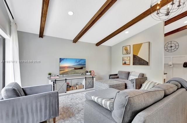 出租: $5,000 (3 贝兹, 2 浴室, 1320 平方英尺)