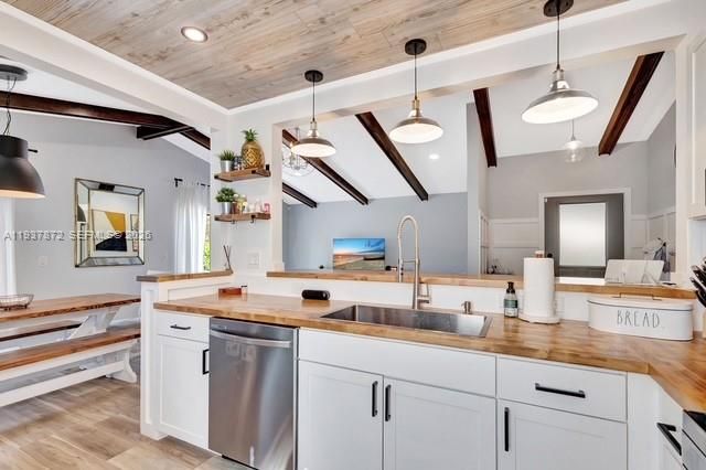 出租: $5,000 (3 贝兹, 2 浴室, 1320 平方英尺)