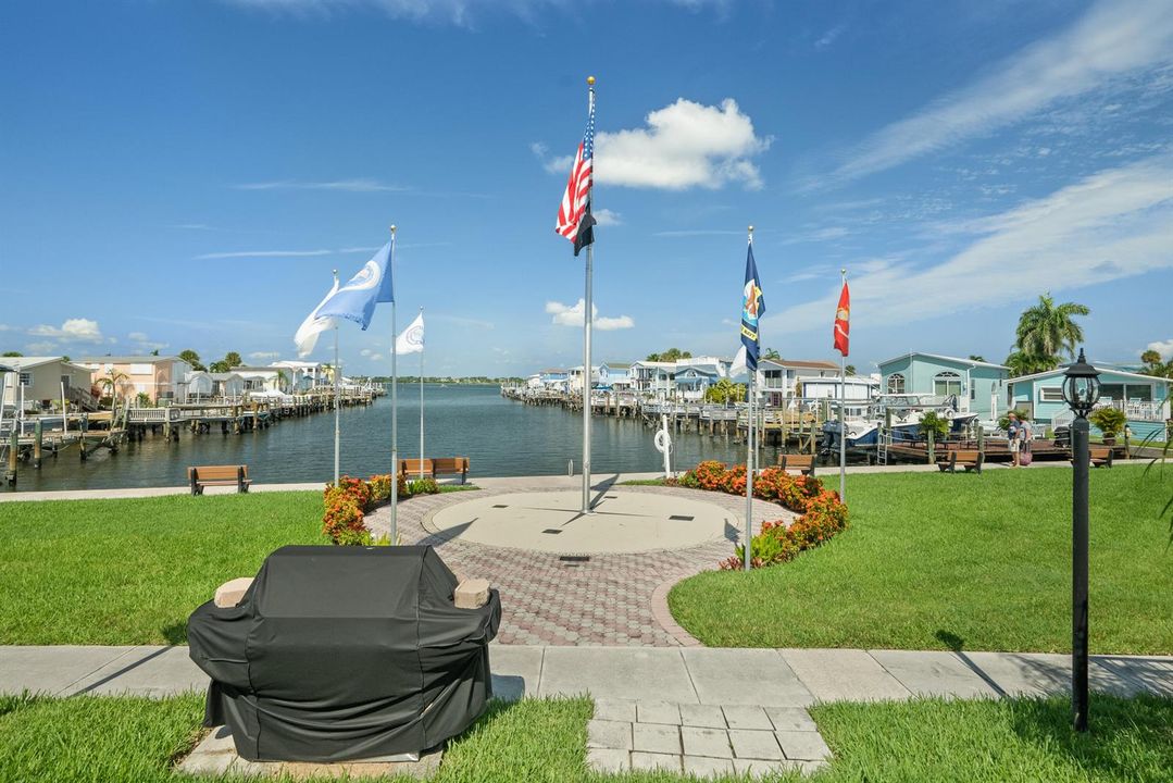 Nettles island Veterans Circle and Grand