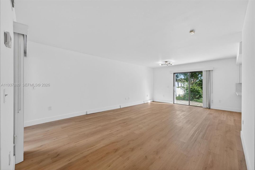 For Sale: $595,000 (3 beds, 2 baths, 1535 Square Feet)