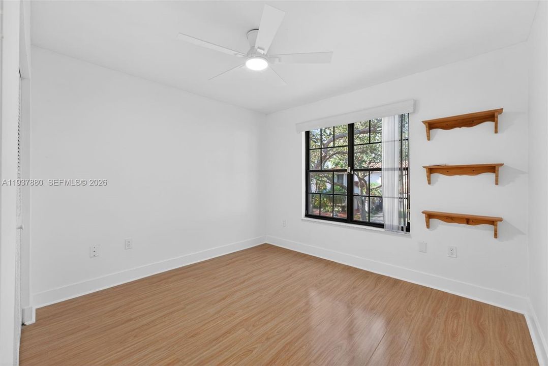 For Sale: $595,000 (3 beds, 2 baths, 1535 Square Feet)