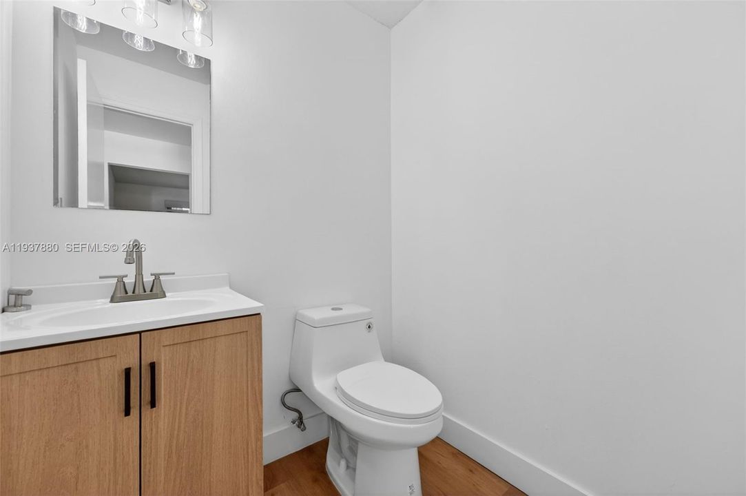 For Sale: $595,000 (3 beds, 2 baths, 1535 Square Feet)