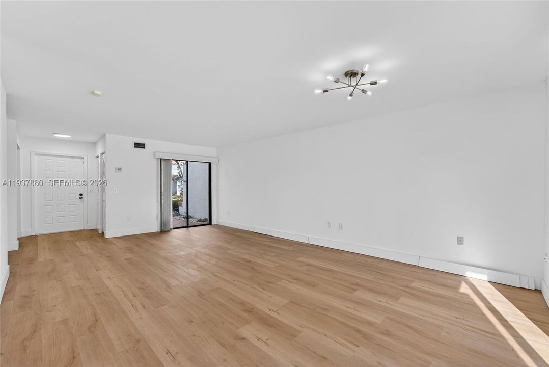 For Sale: $595,000 (3 beds, 2 baths, 1535 Square Feet)