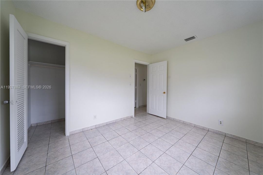 Под контрактом: $2,200 (2 спален, 2 ванн, 918 Квадратных фут)