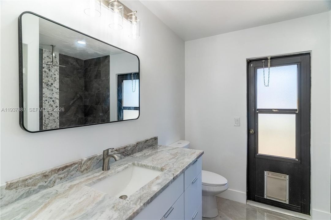 En Venta: $329,000 (3 camas, 2 baños, 1547 Pies cuadrados)